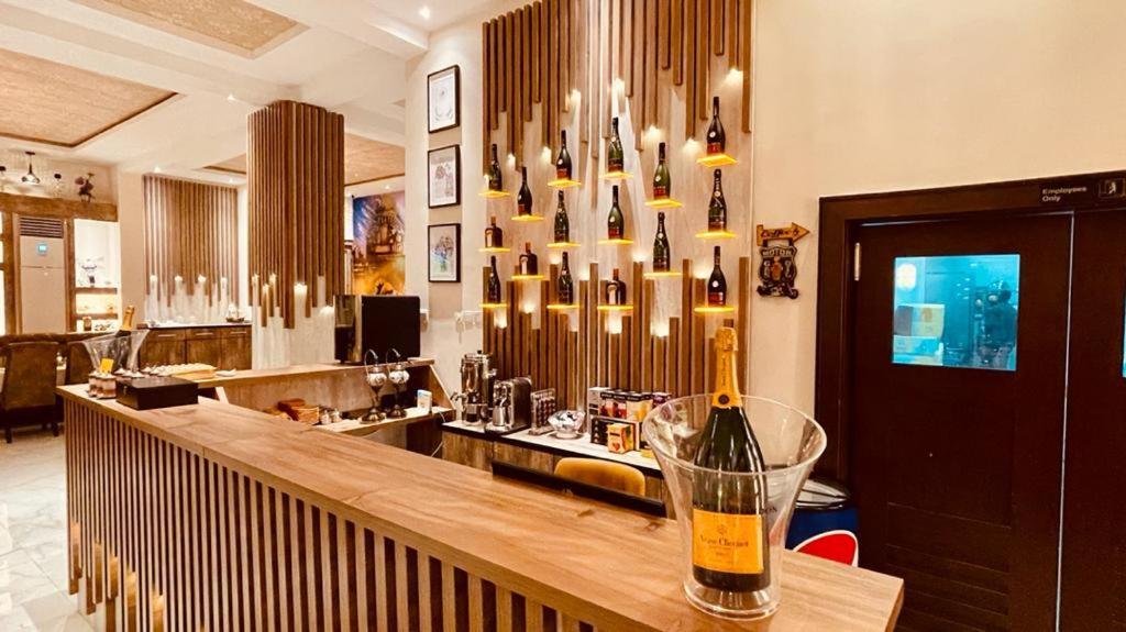 Phoenicia Suites Wupa Luaran gambar