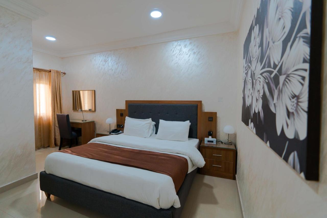 Phoenicia Suites Wupa Luaran gambar